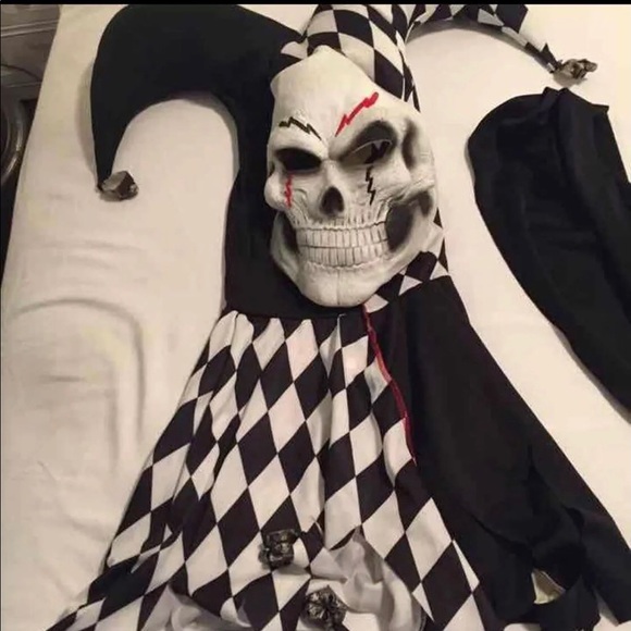 Evil Jester - Picture 2 of 3